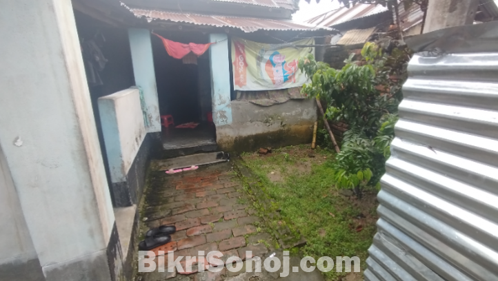 ৩ শতক জায়গা বাড়িসহ বিক্রয়